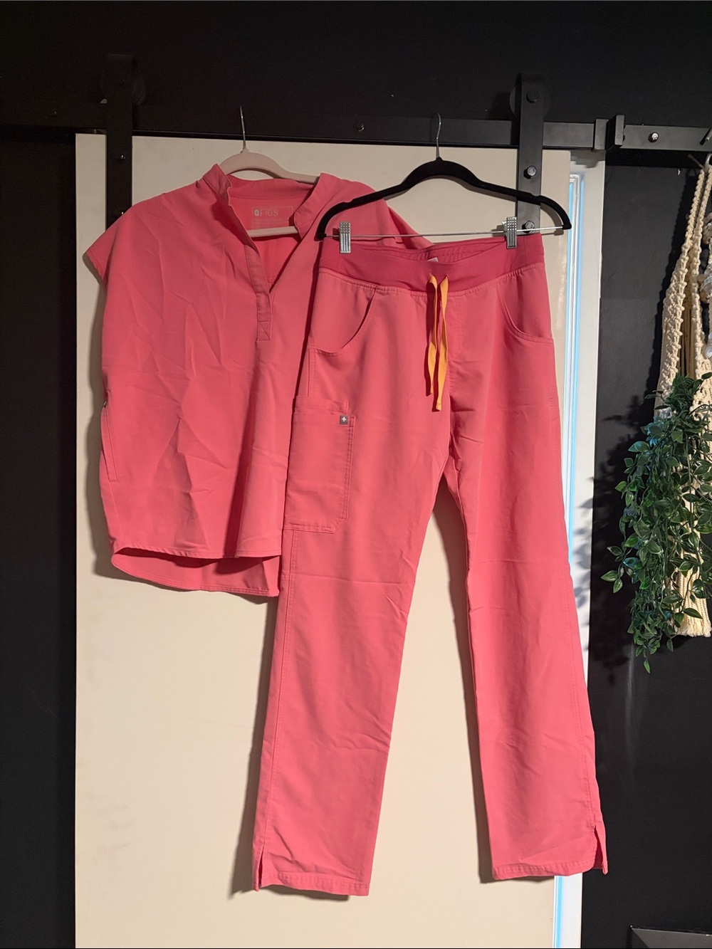 Figs Women's Pink Scrub Top & Pant Set